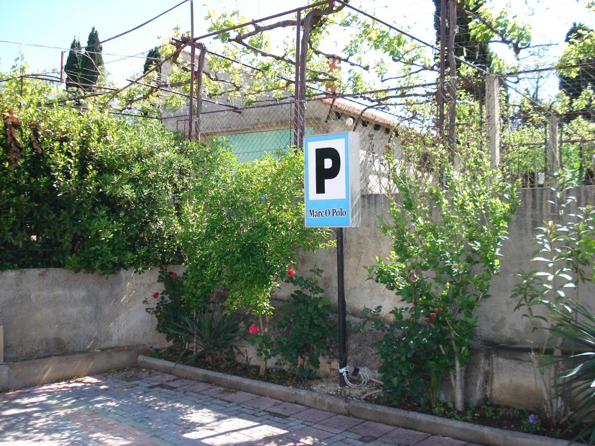 Pansion Marco Polo Hotel Petrcane Exterior photo